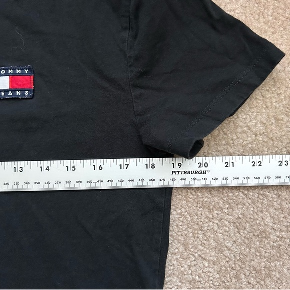 Tommy Jeans Tommy Hilfiger Vintage Short Sleeve Cropped Tee - Picture 7 of 8